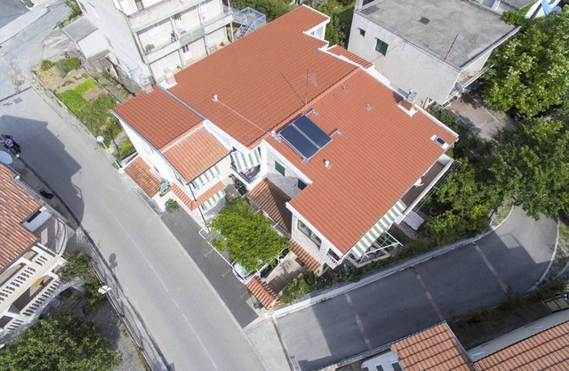 Apartments and rooms Palmina, (13527), Makarska, hr