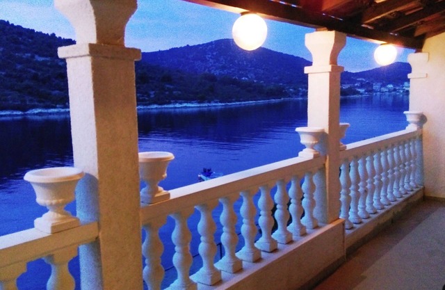 Apartments at seaside, just few meters, at quite location