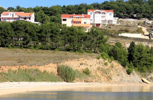 Apartments by the sea Vlasici, Pag - 9324
