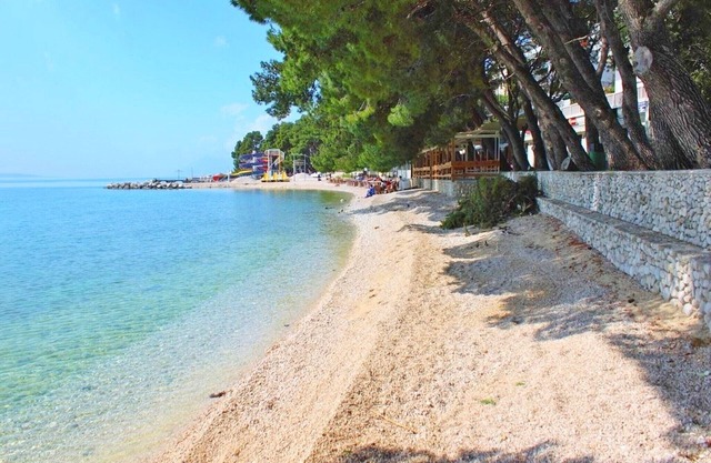 Apartments Ivica, (7890), Makarska, hr