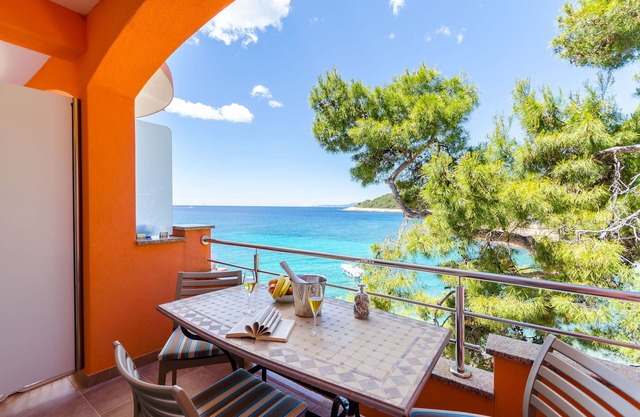 Apartments Juka (119551-A6) - Milna - island Hvar