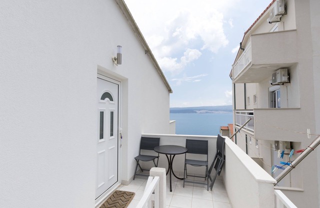 Apartments Katarina (54571-A2) - Lokva Rogoznica