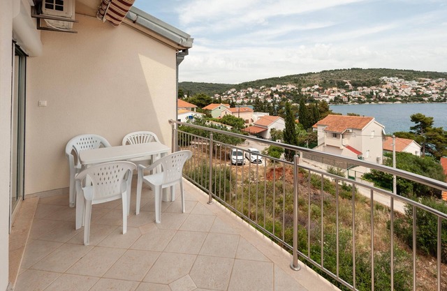 Apartments LuMaDuMa (39731-A3) - Okrug Gornji (Ciovo)