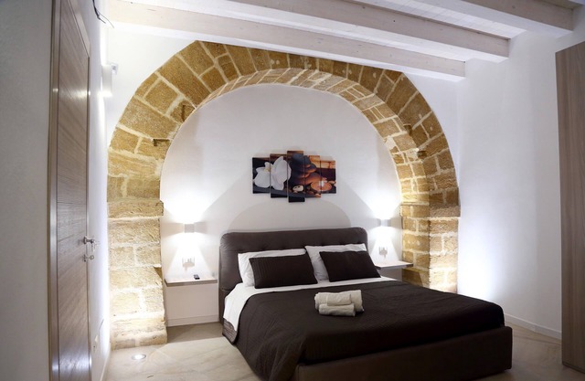 Apartments Maniace 2 (brand new apartment in the center of Ortigia)