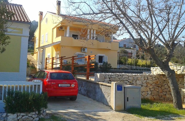 Apartments Marijan, (16162), Veli Rat, Croatia