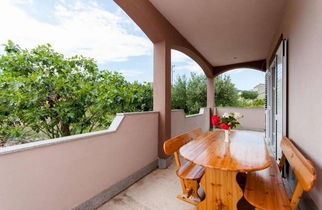 Apartments Mladen (45211-A1) - Vinisce