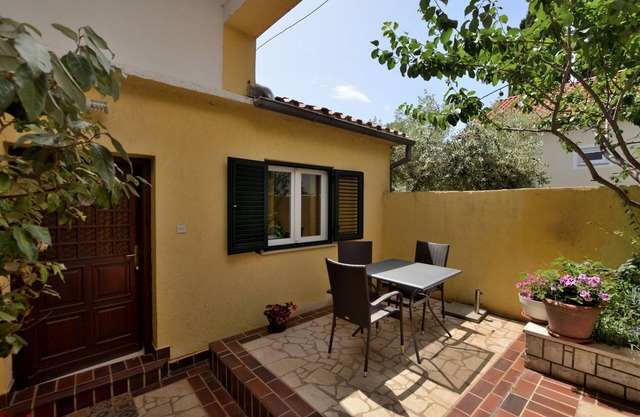 Apartments Pintur (87851-A1) - Premantura