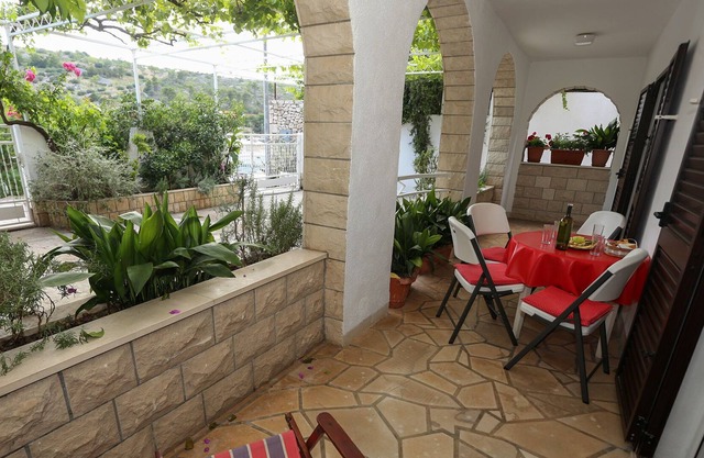 Apartments Seaside (81311-A3) - Bobovisce