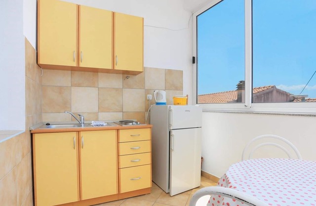 Apartments Stana (98011-A2) - Brist