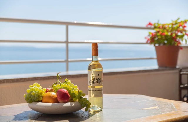 Apartments Sunrise (Duilovo) -Superior Three Bedroom Apartment with Sea View Terrace