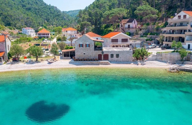 Apartments Vela Stiniva - Two Bedroom Apartment with Sea View and Terrace