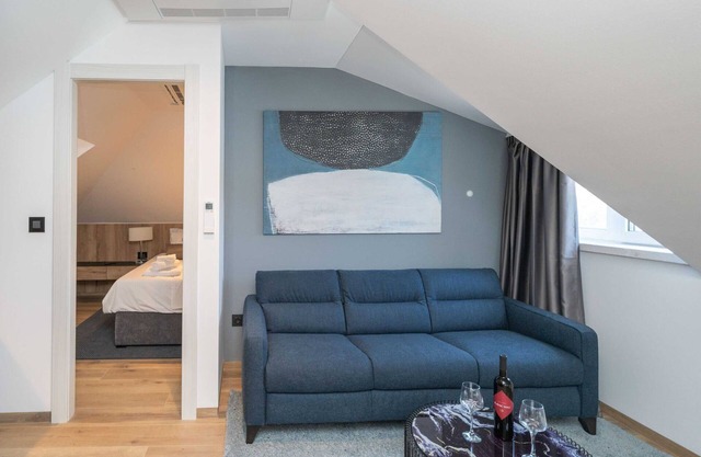 Apartments Villa Royale - One Bedroom Apartment with Sea View