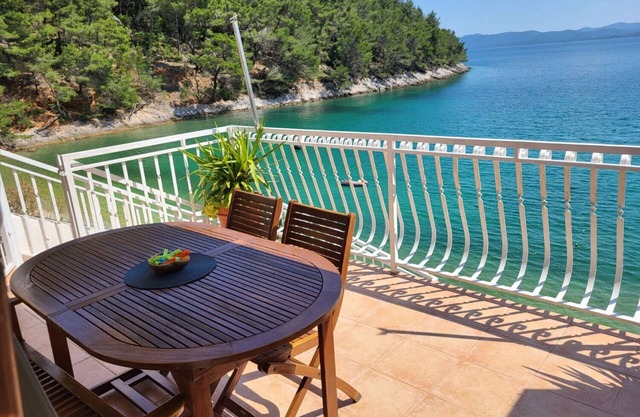 Apartments Villa Smokvina (11248-A4) - Bogomolje