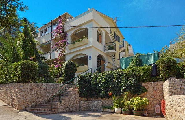 Apartments with parking space Slatine, Ciovo - 5158