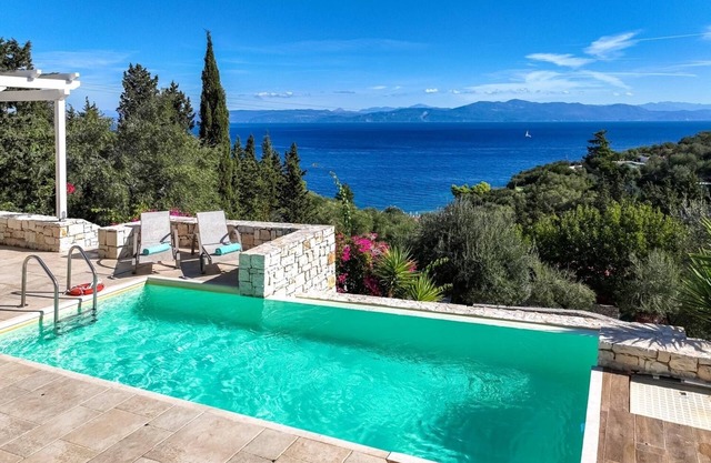 Apeiron II Villa - Two Bedroom Villa, Sleeps 4