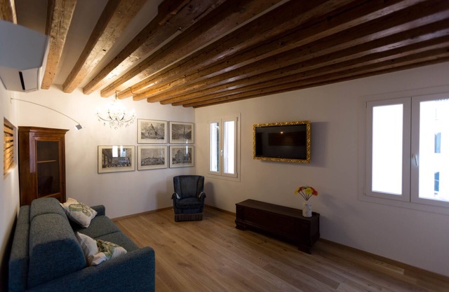 Aponalview apartment 027042-LOC-12481