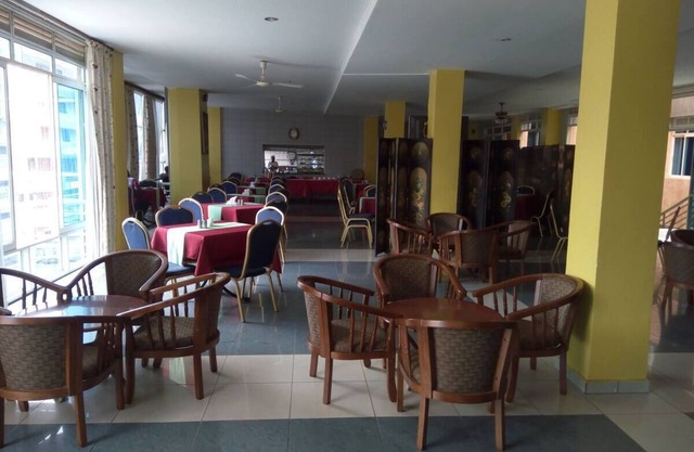 Aponye Hotel - Kampala