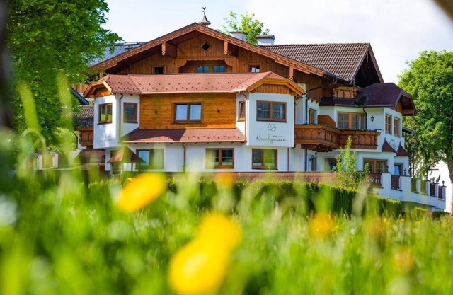 App. C Scheichenspitz/1 bedroom/shower, bath, WC - Landhaus Kirchgasser