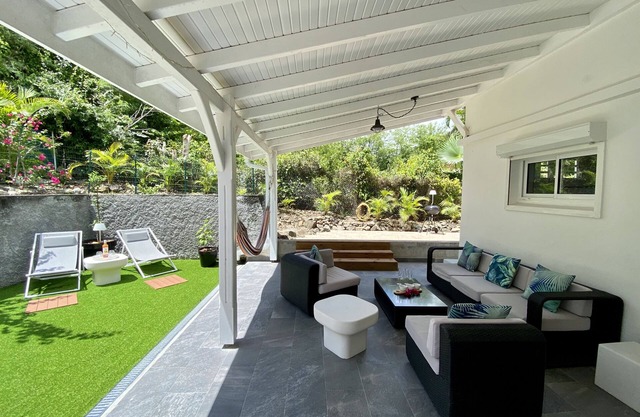 Appart f3 standing renovated in the Three Islands, 200m beach = SUPER VACANCES