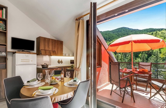 Appartamento Alpine Inspiration, Cesana Torinese, Italy