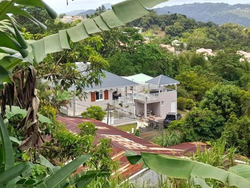 Appartement confortable avec vue sur la mer