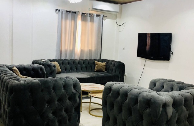 Appartement Constitué de Deux Chambres Climatisées et Deux Douches