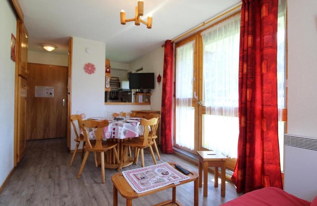 Appartement cosy 4 pers avec balcon et WIFI au pied des pistes - FR-1-508-123