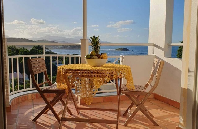 Appartement de La Baie. Vue mer Magnifique ! A Cinq Minutes de la Plage à Pied