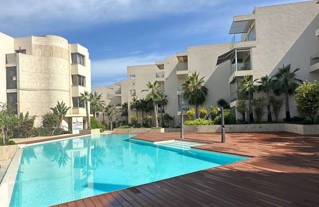 Appartement en Bord de mer Avec Piscine