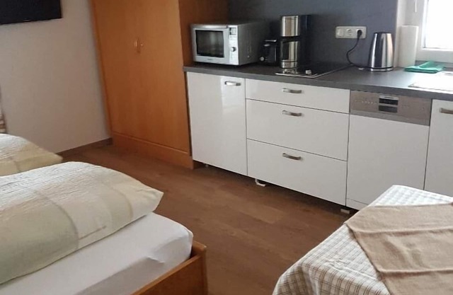 Appartement für 1-2 Personen mit Balkon und Küchenzeile