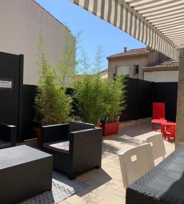 Appartement la corde a linge Gruissan village avec terrasses