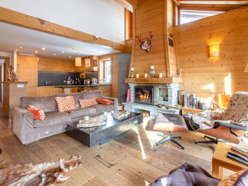 Appartement lumineux et spacieux à Val-d'Isère avec cheminée et prestations de luxe - FR-1-694-82