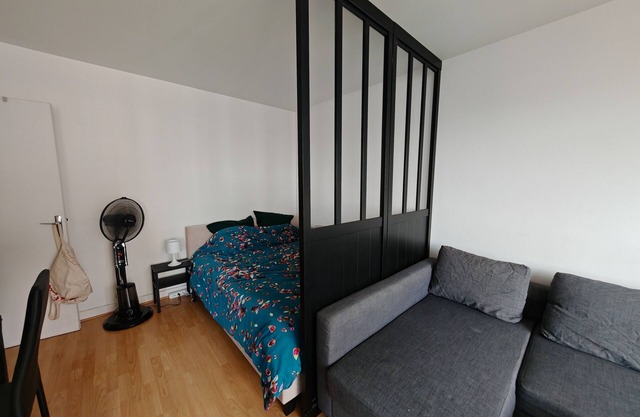 Appartement Lumineux Proche de la Ligne 14