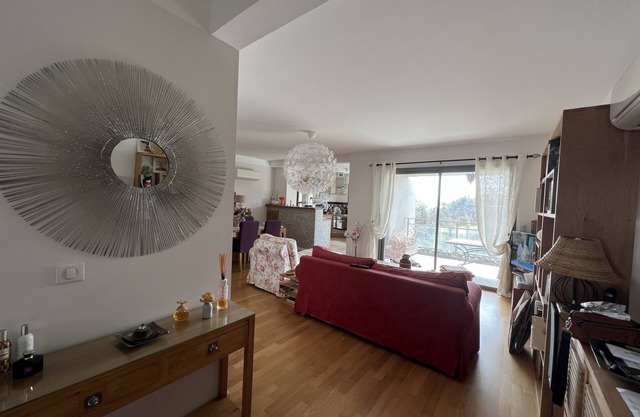 Appartement Standing Climatise,vue Mer, 5mn Plage DU Ricanto, 2,3kmcentreajaccio