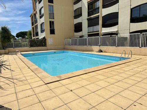Appartement Studio cabine 4 couchages ARGELES SUR MER AR030-057
