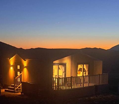 Applecross B&B and Cabins - 7 comfy rooms and 3 cabins - free parking