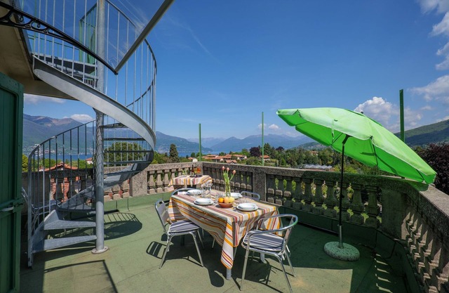 Approx. 160 m² 5½-room house over 4 floors