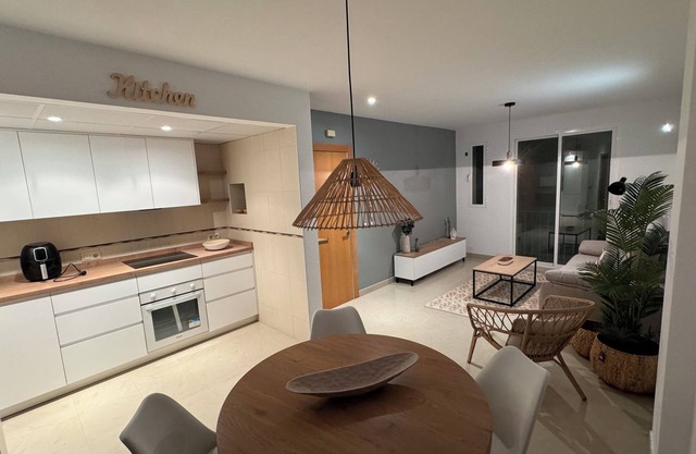Apt 1 min from the beach