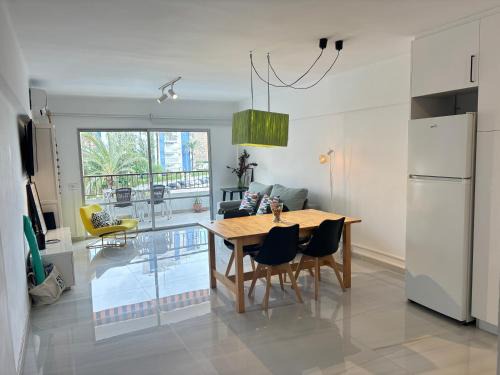 Apt. En la Playa, Wifi rápido y piscina.