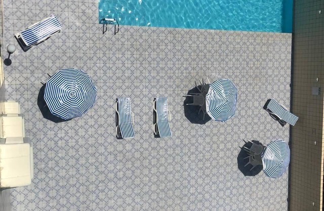 Apt Enseada 2 bedrooms, 2 bathrooms, air conditioning, swimming pool, 350 mts. from the beach.