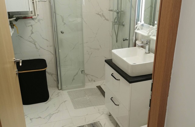 Apt4Rest - Central Urban Oasis + Free Parking, Great Location