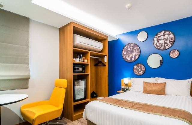 Aqua Bliss nearby MRT Sutthisan