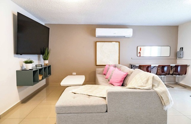 AQUA Ville Moderna 4 · Peaceful Escape with Pool