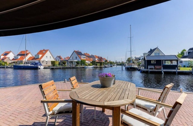 Aquaronde 110 Comfortable holiday residence