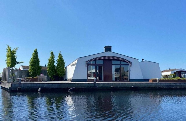 Aquaronde 73 Comfortable holiday residence