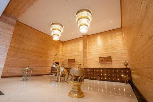 Araliya Red - Budget friendly Hotel- Where you find stunning 360 panoramic view of Nuwara Eliya