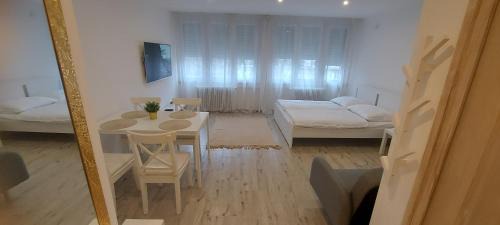 Arany Light Studio