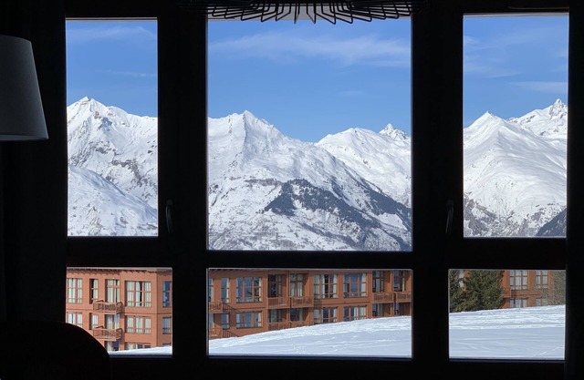 Arcs 1800 ski in ski out luxury apartment with pool/spa and Mont Blanc view