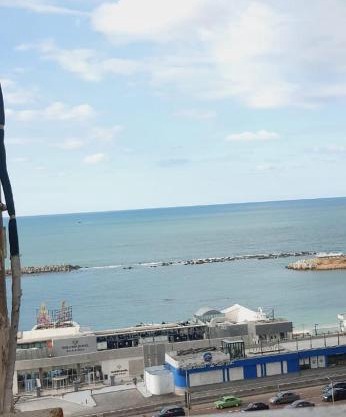 ARENA apartment sea view hi Lox