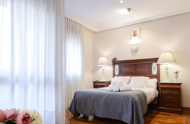 Argüelles, cozy apartment for 4 in the center, AC